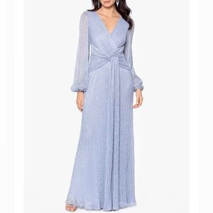 Betsy & Adam
Metallic V-Neck Knotted Waist Long Sleeve Gown